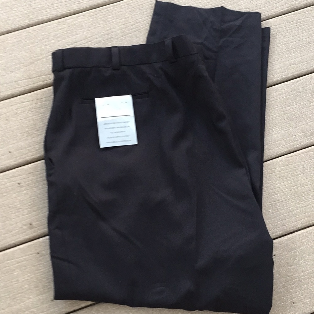 NWT Men’s Pants Size 48/29